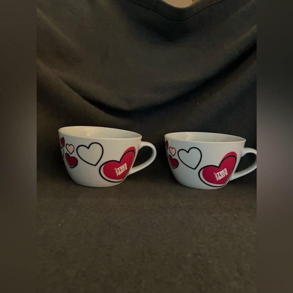 Coffee cups with hearts on them! Would make a great gift on Valentines Day! - Picture 2 of 3
